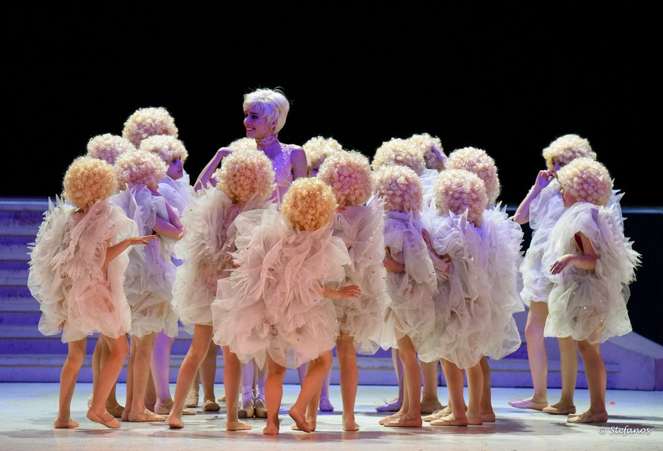 Mάγεψε η Σταχτοπούτα της Λυρικής [εικόνες] | iefimerida.gr 1