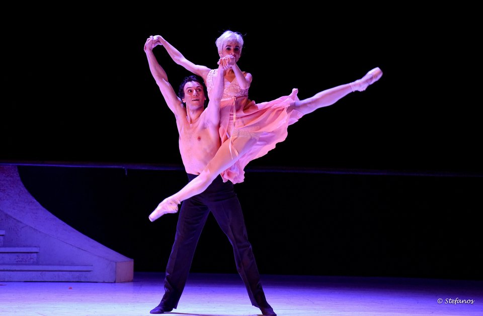 Mάγεψε η Σταχτοπούτα της Λυρικής [εικόνες] | iefimerida.gr 2