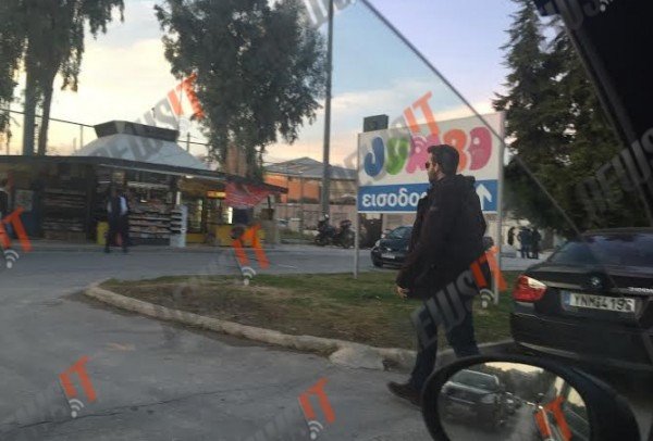 Με την πολυτελή Μερσεντές του μπαμπά πήγε στην ομιλία Τσίπρα ο ράπερ γραμματέας της Νεολαίας ΣΥΡΙΖΑ [εικόνες]  | iefimerida.gr 2