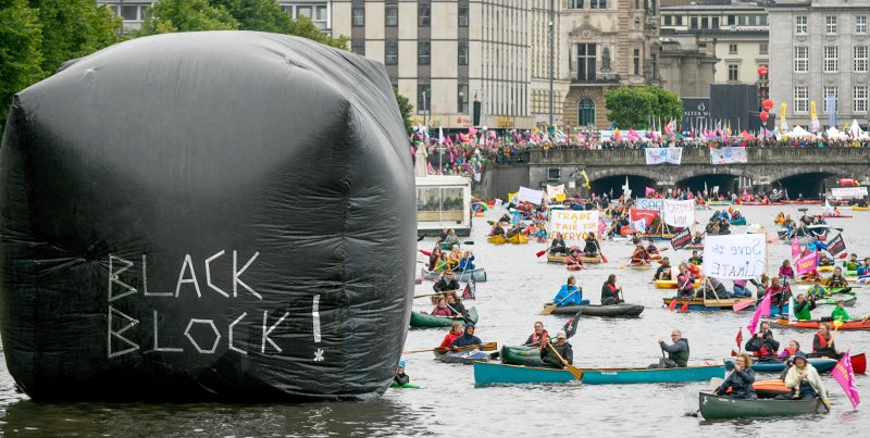 Αμβούργο: Βίαιη επέμβαση της αστυνομίας σε κατασκήνωση ακτιβιστών κατά της G20 [εικόνες & βίντεο]  | iefimerida.gr 4