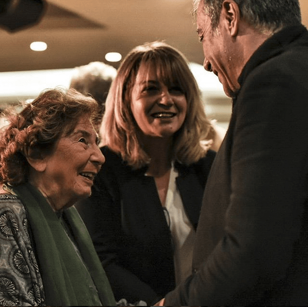 Τιμητική βραδιά για το Νίκο Θέμελη -Σημίτης, Θεοδωράκης, Αλκη Ζέη, Πατρίκιος [εικόνες]  | iefimerida.gr 0