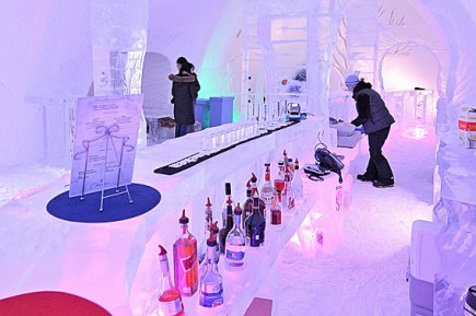 Hotel de Glace: Το παγωμενο ξενοδοχείο του Καναδά [εικόνες + βίντεο] | iefimerida.gr 5