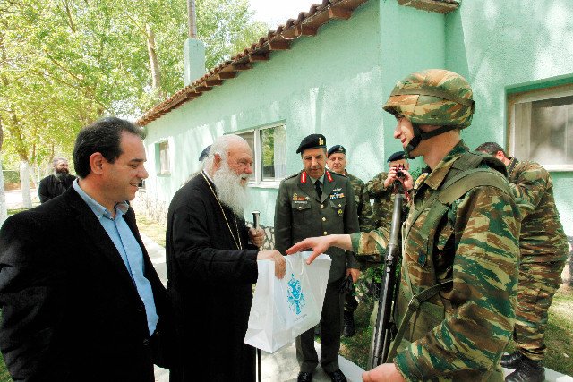 Αρχιεπίσκοπος Ιερώνυμος: Η «Αποστολή» θα συνεχίσει να στηρίζει τους ακρίτες [εικόνες]   | iefimerida.gr 0