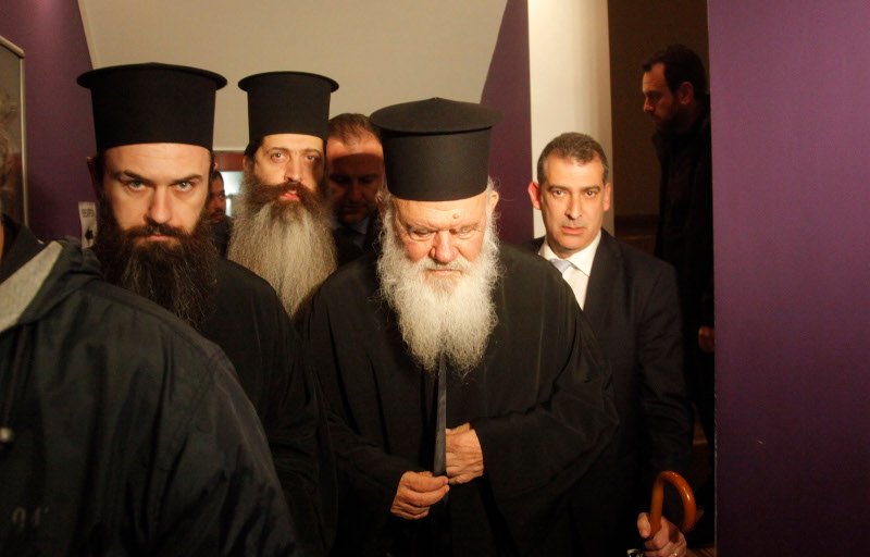 Η θεατρική έξοδος του Αρχιεπισκόπου – Είδε το «Εγκλημα και Τιμωρία» [εικόνες] | iefimerida.gr 1