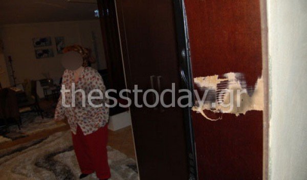 Πόλεμος στην Ιερισσό - Εισβολή των ΜΑΤ σε σπίτια - Δύο συλλήψεις για την επίθεση στις Σκουριές [εικόνες] | iefimerida.gr 2