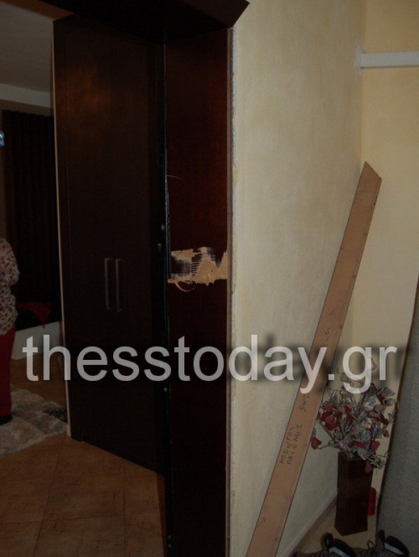 Πόλεμος στην Ιερισσό - Εισβολή των ΜΑΤ σε σπίτια - Δύο συλλήψεις για την επίθεση στις Σκουριές [εικόνες] | iefimerida.gr 3