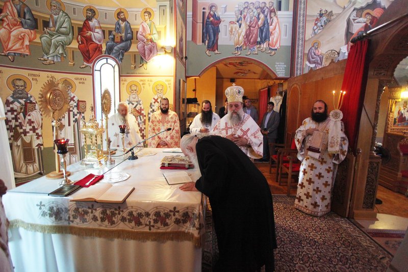 Στο Λύρειο Ιδρυμα ο Ιερώνυμος -Επιμνημόσυνη δέηση για τα θύματα της φονικής πυρκαγιάς [εικόνες] | iefimerida.gr 2