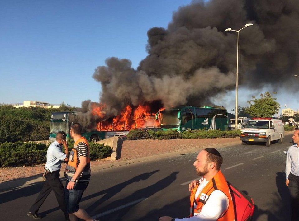 Εκρηξη σε λεωφορείο στην Ιερουσαλήμ -Τουλάχιστον 20 τραυματίες [εικόνες & βίντεο] | iefimerida.gr 1