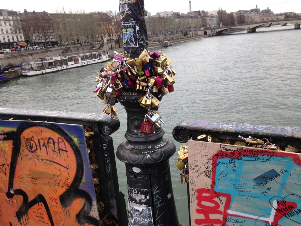 Ερευνα: Γιατί το Παρίσι θεωρείται η πρωτεύουσα του ποικιλόμορφου σεξ [εικόνες] | iefimerida.gr 1