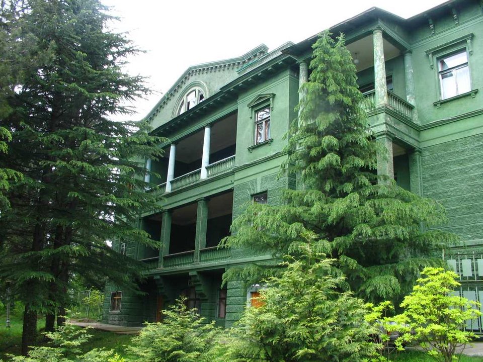 Το Twitter έχει εκνευριστεί με την βίλα 550.000 ευρώ του «αριστερού» Ιγκλέσιας [εικόνες] | iefimerida.gr 2