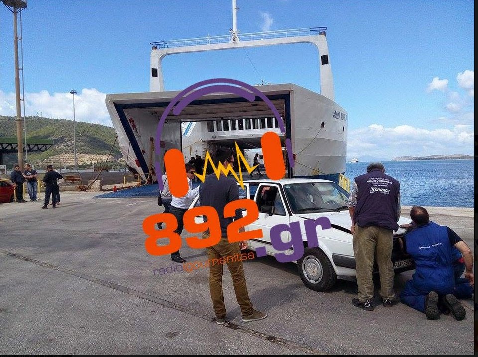 Ηγουμενίτσα: 11 τραυματίες από πρόσκρουση πλοίου στο λιμάνι [εικόνες & βίντεο] | iefimerida.gr 3