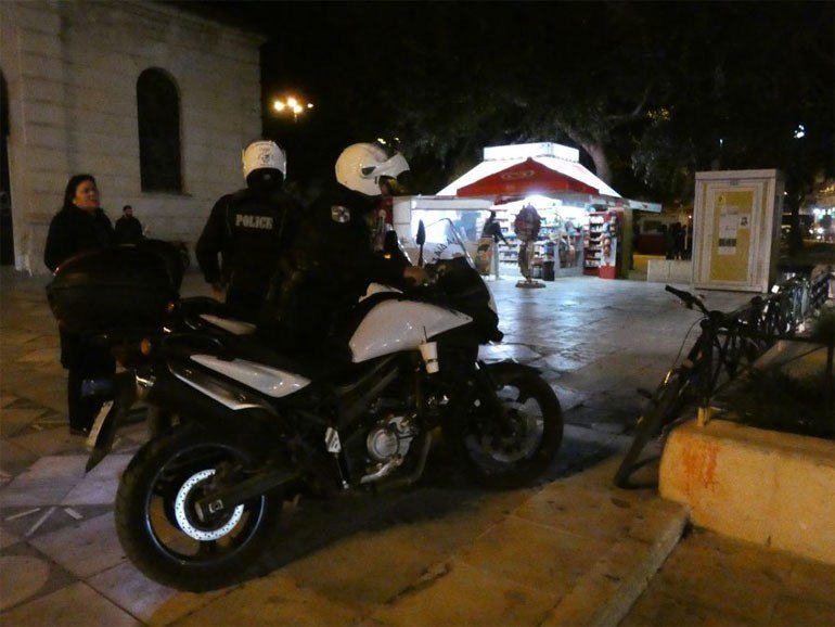 Κρήτη: Aγρια συμπλοκή αλλοδαπών στα Χανιά [εικόνες] | iefimerida.gr 2