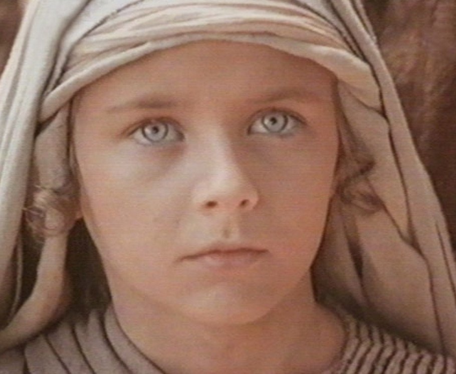 Ετσι έκαναν το βλέμμα του «Ιησού από τη Ναζαρέτ» καθηλωτικό - Τα τρικ που χρησιμοποίησαν [εικόνες] | iefimerida.gr 2