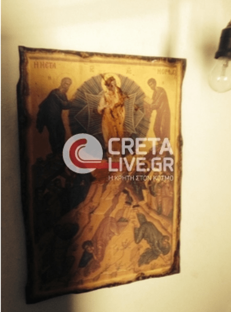 Βέβηλοι επιτέθηκαν ξανά σε εκκλησία στην Κρήτη: Αφόδευσαν σε εικόνες του Χριστού και της Παναγίας [εικόνες] | iefimerida.gr 0