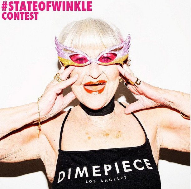 86χρονη, μοντέλο για νεανικά ρούχα -Τρελαίνει το Instagram  με τα μαγιό και τα τεράστια γυαλιά της [εικόνες] | iefimerida.gr 1