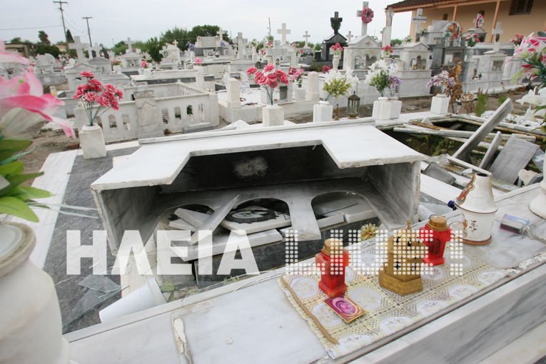 Εικόνες καταστροφής μετά τη φονική κακοκαιρία στη μισή χώρα [εικόνες] | iefimerida.gr 2