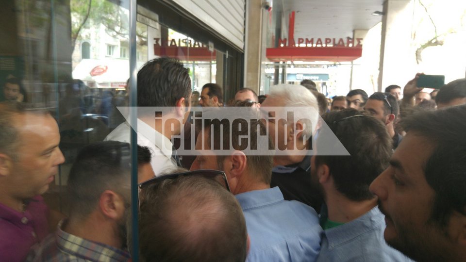 Διεκόπη η συνέντευξη Tύπου του προέδρου της Ηλεκτρονικής για την πτώχευση -Ενταση με τους εργαζομένους [εικόνες] | iefimerida.gr 7