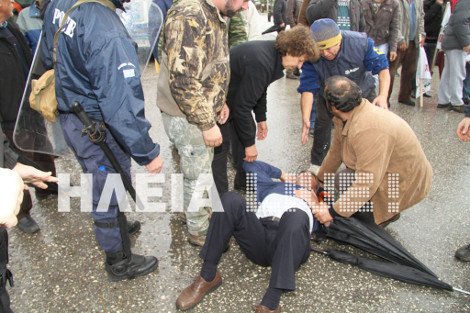 «Πόλεμος» στην Ηλεία: Ξύλο αγροτών – αστυνομίας με χημικά και προσαγωγές [εικόνες&βίντεο] | iefimerida.gr 2