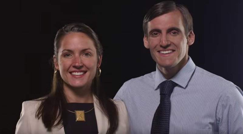 Συγκινητικό πείραμα: Οι αντιδράσεις ενός νεαρού ζευγαριού που μεταμορφώνονται σε 90χρονους [βίντεο] | iefimerida.gr 0