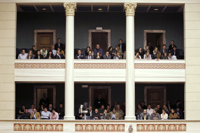 Spiegel: «Ο Παπανδρέου θα κυβερνήσει λίγο ακόμη» | iefimerida.gr 1