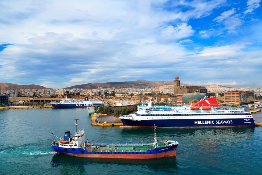 To αφεντικό της Cosco στο Spiegel: Θέλουμε το λιμάνι του Πειραιά – Το μεγάλο δίλημμα του Τσίπρα | iefimerida.gr 0