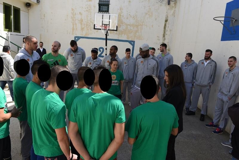 Από τη Βουλή στη... φυλακή ο Διαμαντίδης [εικόνες] | iefimerida.gr 5