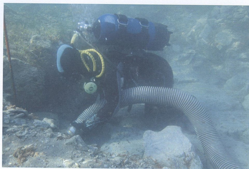 Υποβρύχια ανασκαφική έρευνα στο αρχαίο λιμάνι της Κυλλήνης [εικόνες]  | iefimerida.gr 3