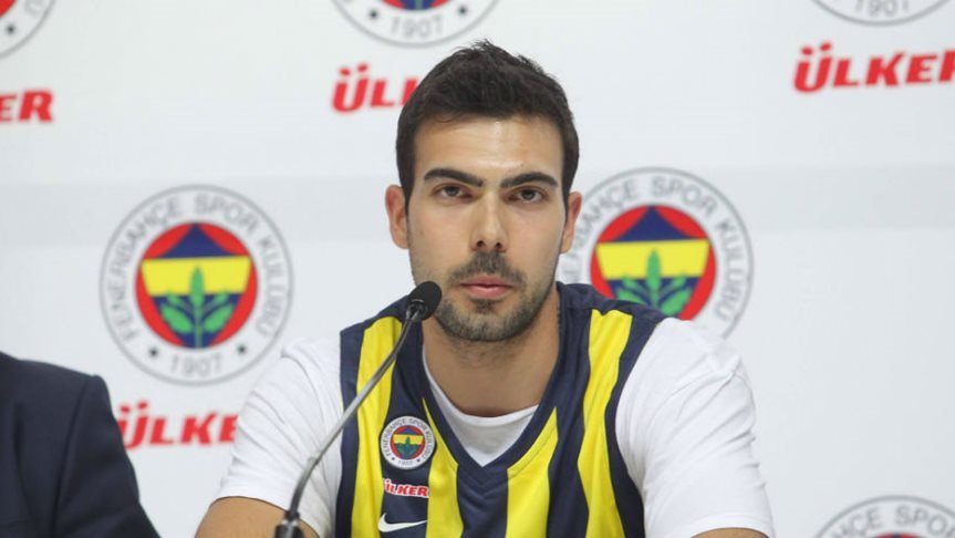 Σλούκας: Αγαπώ τον Ολυμπιακό, αλλά... [εικόνες] | iefimerida.gr 1