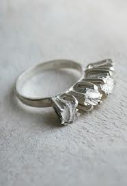 Bernice Kelly: H Ιρλανδή σχεδιάστρια κοσμημάτων που έχει κάνει τη Νέα Υόρκη να αναζητά σαν τρελή τις δημιουργίες της [εικόνες] | iefimerida.gr 8