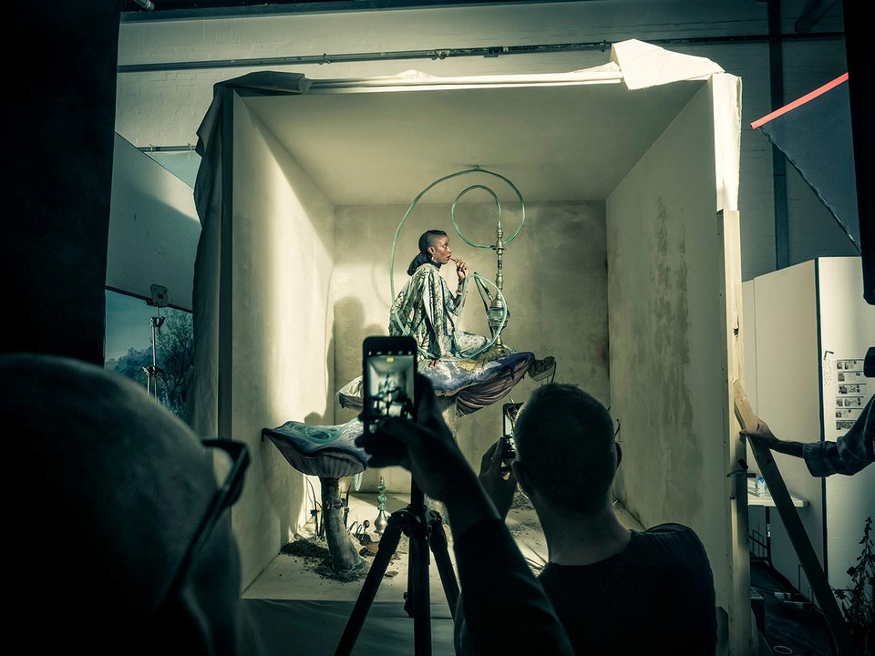 Το ημερολόγιο της Pirelli για το 2018 αποθεώνει τη μαύρη ομορφιά [εικόνες] | iefimerida.gr 10