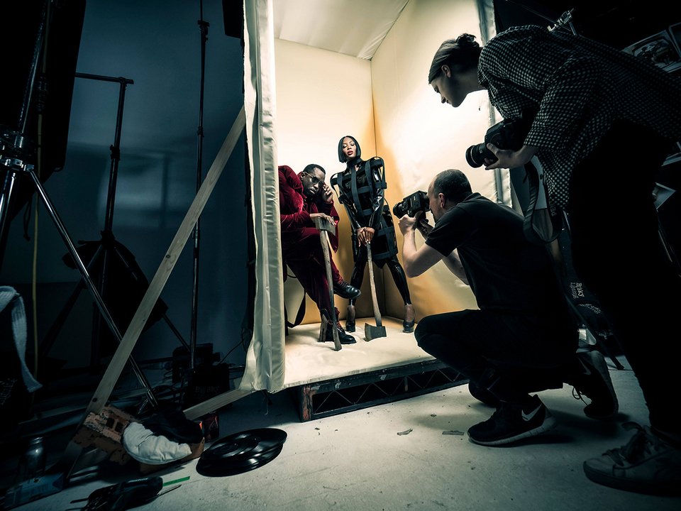 Το ημερολόγιο της Pirelli για το 2018 αποθεώνει τη μαύρη ομορφιά [εικόνες] | iefimerida.gr 7