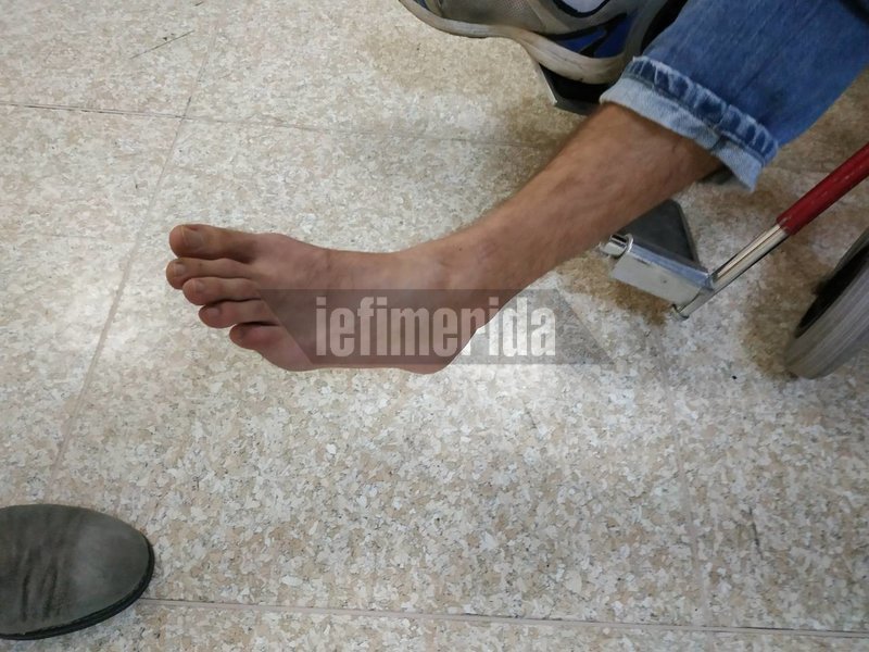 Επίθεση στο Α.Τ. Ομονοίας -Τέσσερις αστυνομικοί τραυματίστηκαν [εικόνες] | iefimerida.gr 3