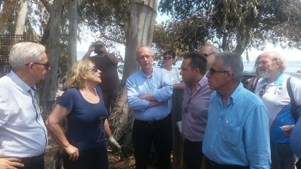 Κλιμάκιο του ΣΥΡΙΖΑ στα Μέγαρα [εικόνες] | iefimerida.gr 1