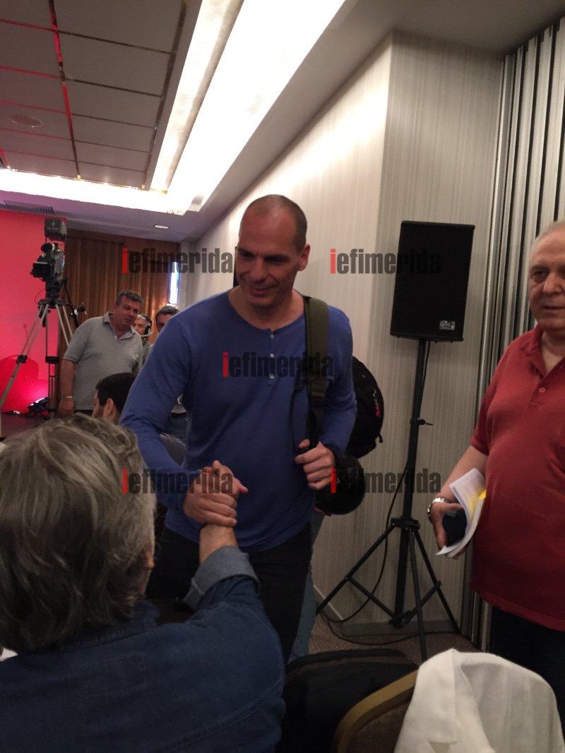 Η απίστευτη εμφάνιση του Γιάνη Βαρουφάκη στην Κ.Ε. του ΣΥΡΙΖΑ [εικόνες] | iefimerida.gr 6