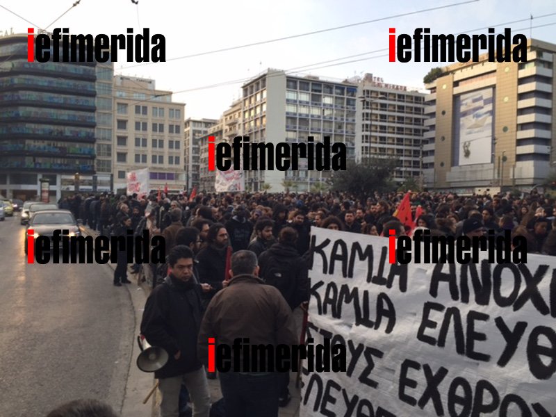 Αοπλοι οι αστυνομικοί στις παράλληλες διαδηλώσεις Χρυσαυγιτών και αντιφασιστών [εικόνες] | iefimerida.gr 8