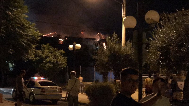 Πυρκαγιά σε ακατοίκητο κτίριο στη Νέα Φιλαδέλφεια [εικόνες] | iefimerida.gr 2