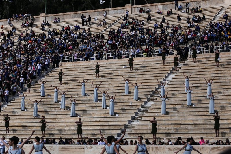 Ξεκίνησε το ταξίδι της Ολυμπιακής Φλόγας για το Ρίο -Η τελετή στο Παναθηναϊκό Στάδιο [εικόνες] | iefimerida.gr 2