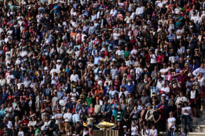 Ξεκίνησε το ταξίδι της Ολυμπιακής Φλόγας για το Ρίο -Η τελετή στο Παναθηναϊκό Στάδιο [εικόνες] | iefimerida.gr 13