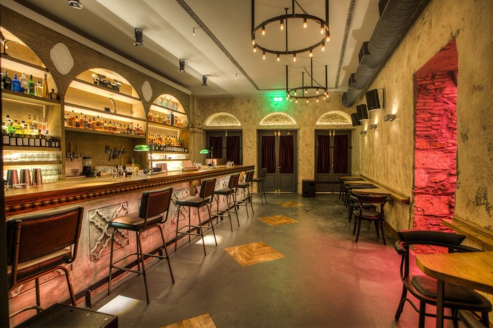 Παρασκευή, ημέρα για βόλτα: Τα  10 καλύτερα κοκτέιλ μπαρ της Αθήνας [εικόνες] | iefimerida.gr 3