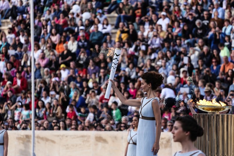 Ξεκίνησε το ταξίδι της Ολυμπιακής Φλόγας για το Ρίο -Η τελετή στο Παναθηναϊκό Στάδιο [εικόνες] | iefimerida.gr 14