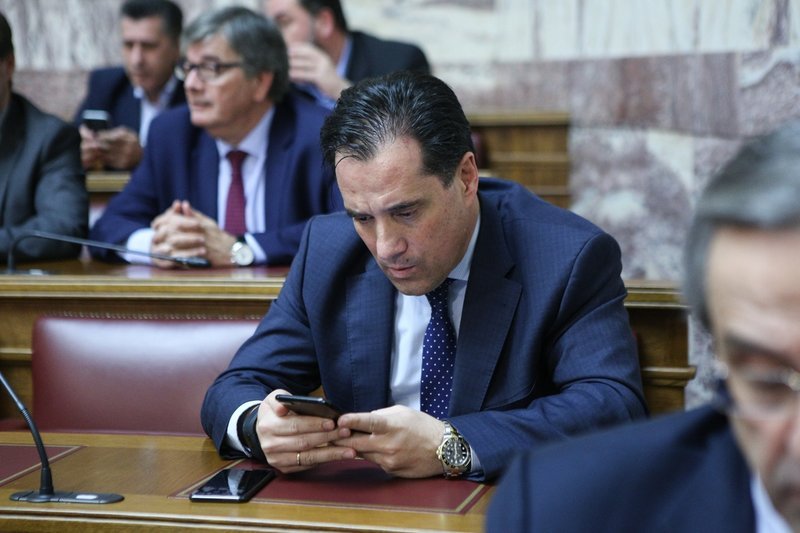 To παρασκήνιο της ΚΟ της ΝΔ: Η ποσέτ Κακλαμάνη και το wet look της Ασημακοπούλου [εικόνες] | iefimerida.gr 14