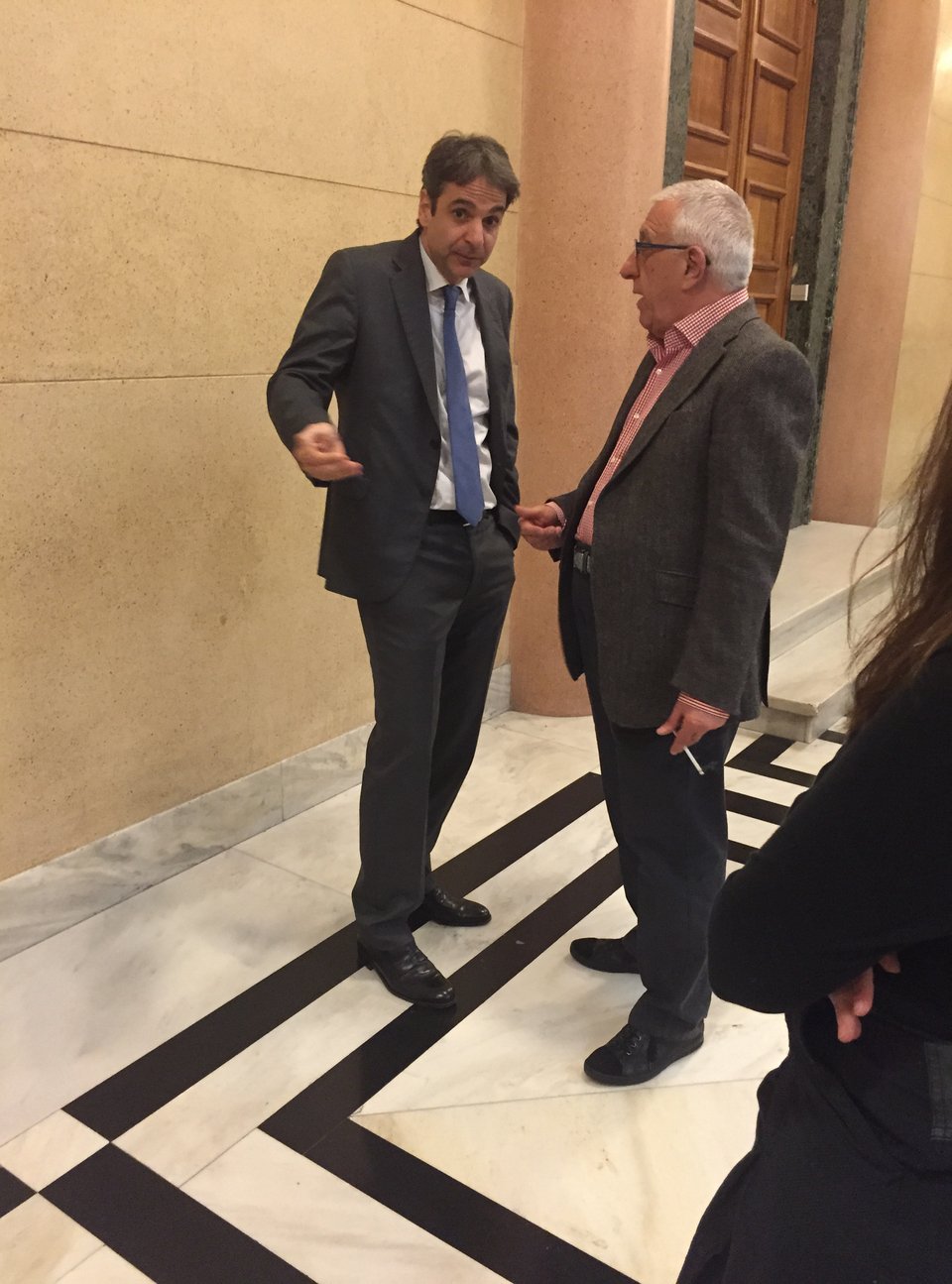 «Κακός χαμός» στη Βουλή με Κωνσταντοπούλου για Χρυσή Αυγή και Μνημόνιο [εικόνες & βίντεο] | iefimerida.gr 3