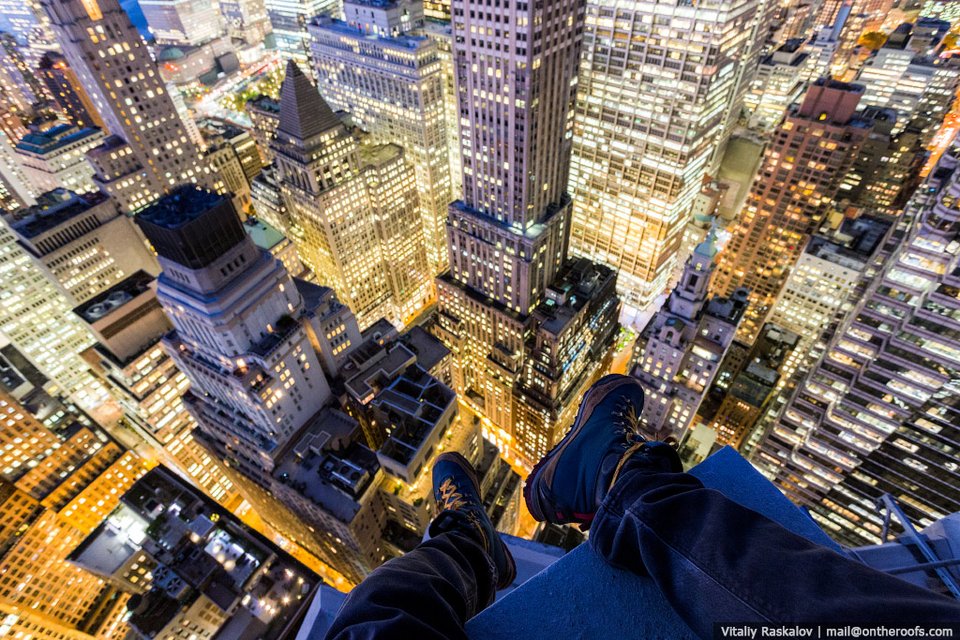 Με όριο τον ουρανό: Η ζωή δυο 20χρονων πάνω στα ψηλότερα κτίρια του κόσμου [εικόνες] | iefimerida.gr 5