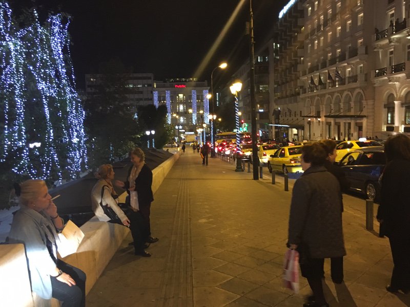 «Μύρισε» Χριστούγεννα το κέντρο της Αθήνας [εικόνες] | iefimerida.gr 0