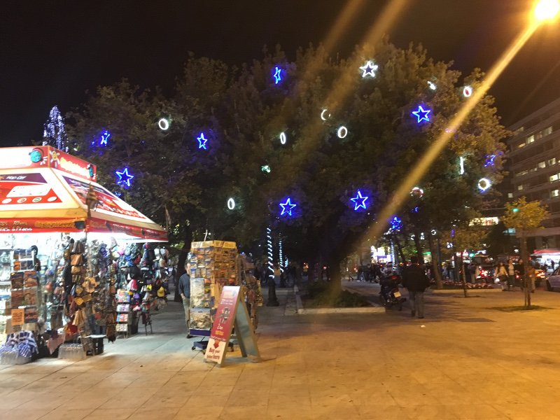 «Μύρισε» Χριστούγεννα το κέντρο της Αθήνας [εικόνες] | iefimerida.gr 1