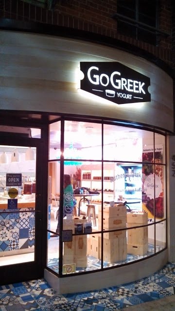 Το ελληνικό γιαουρτάδικο του Μπέβερλι Χιλς που έχει γίνει ένα από τα αγαπημένα στέκια της πόλης [εικόνες]  | iefimerida.gr 6