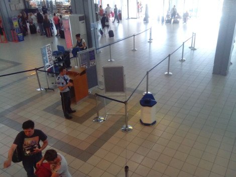 Τα σκουπίδια της Κέρκυρας: Υπήρξε πρόβλημα μόνο για μία ημέρα, απαντά η πολιτική αεροπορία [εικόνες] | iefimerida.gr 8