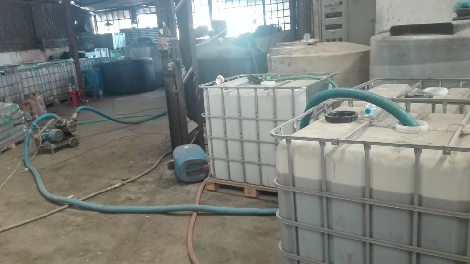 Εξαρθρώθηκε κύκλωμα που έκανε λαθρεμπόριο αλκοολούχων ποτών [εικόνες] | iefimerida.gr 0