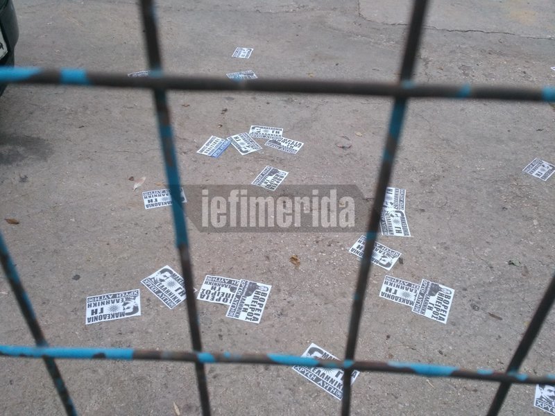 Χρυσαυγίτες πέταξαν φυλλάδια σε σχολεία στο Παγκράτι [εικόνες] | iefimerida.gr 1