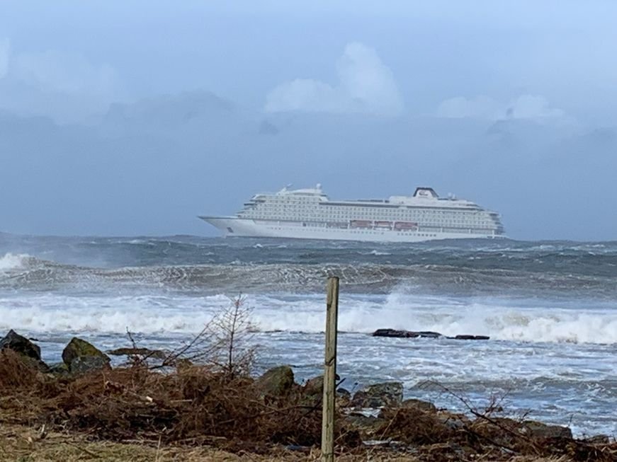 Νορβηγία: Εκκενώνεται κρουαζιερόπλοιο με 1.300 επιβάτες που εξέπεμψε mayday [εικόνες & βίντεο] | iefimerida.gr 8